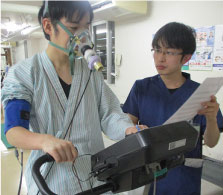 心肺運動負荷試験の様子