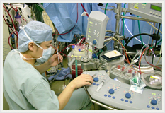 人工心肺業務の様子